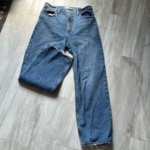 Abercrombie, the 90s relaxed high rise Jean